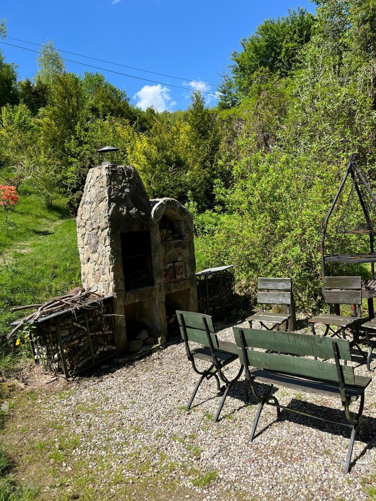 Pod Magnolia Appartement Targanice Buitenkant foto
