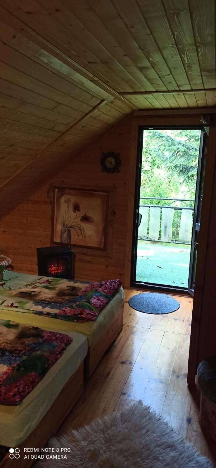 Pod Magnolia Appartement Targanice Buitenkant foto
